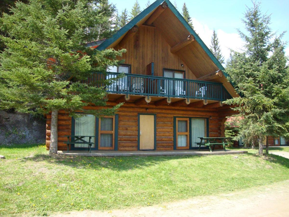 Helmcken Falls Lodge Cabin Rooms And Rv Park Clearwater Extérieur photo