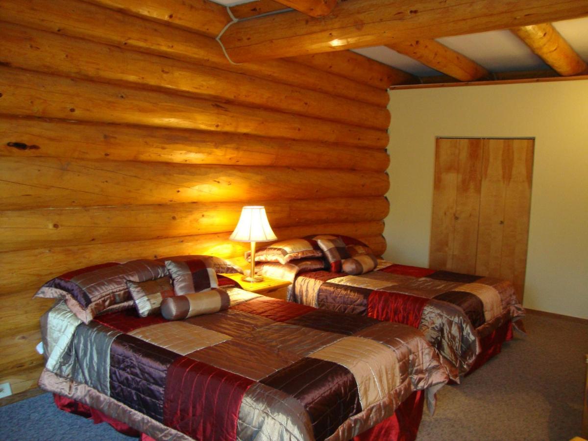 Helmcken Falls Lodge Cabin Rooms And Rv Park Clearwater Extérieur photo