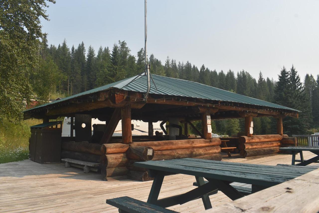 Helmcken Falls Lodge Cabin Rooms And Rv Park Clearwater Extérieur photo