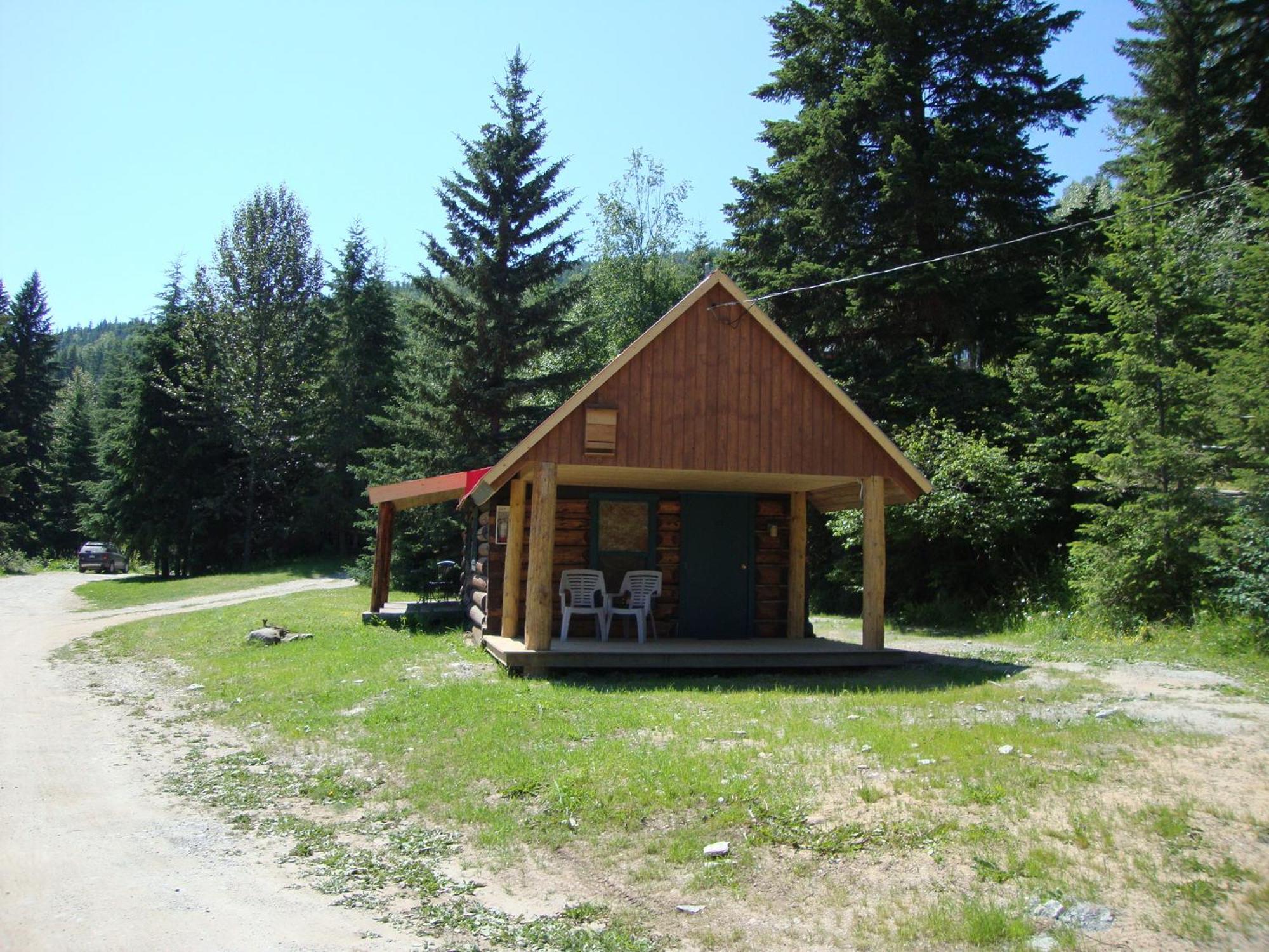 Helmcken Falls Lodge Cabin Rooms And Rv Park Clearwater Extérieur photo