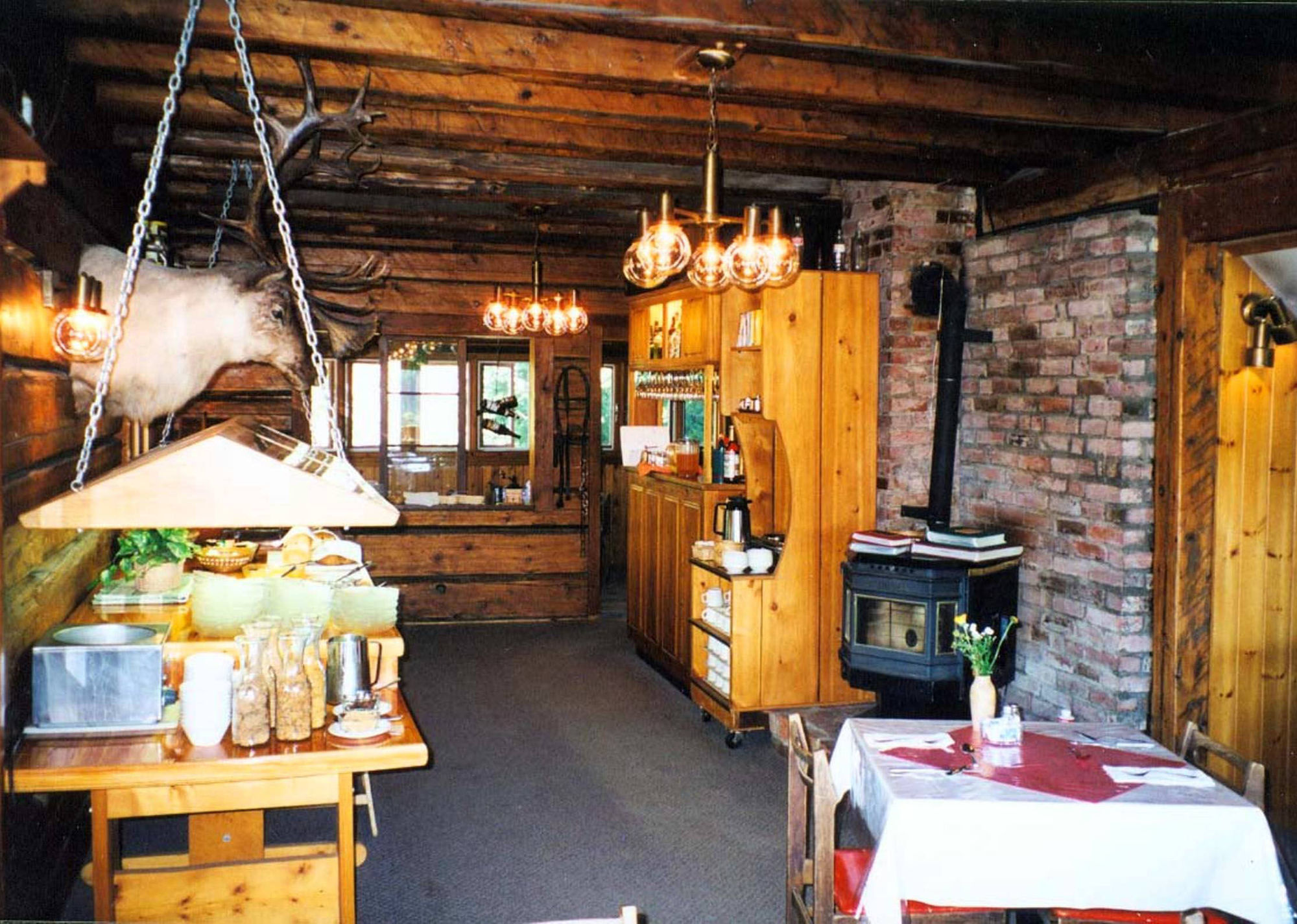 Helmcken Falls Lodge Cabin Rooms And Rv Park Clearwater Extérieur photo
