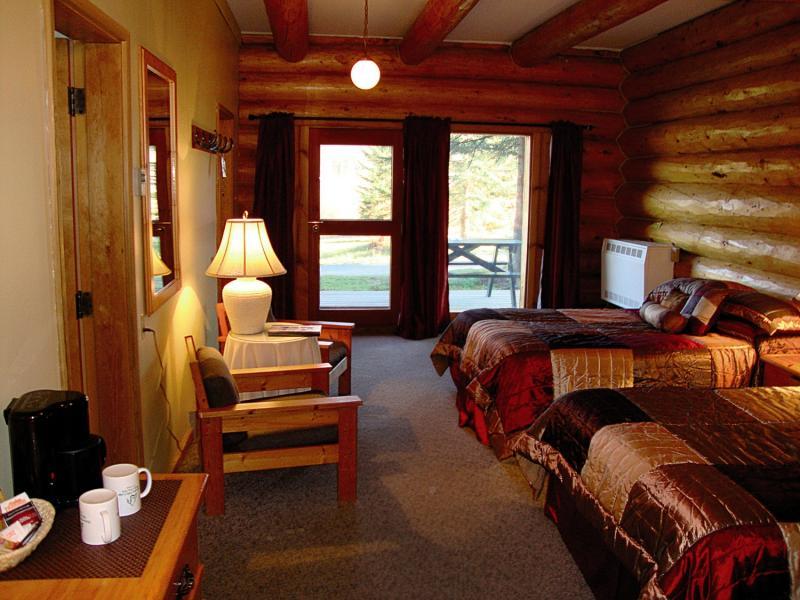 Helmcken Falls Lodge Cabin Rooms And Rv Park Clearwater Extérieur photo